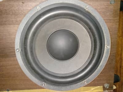 Focal Chorus SW 700 V Active Subwoofer (For Repair / Parts)