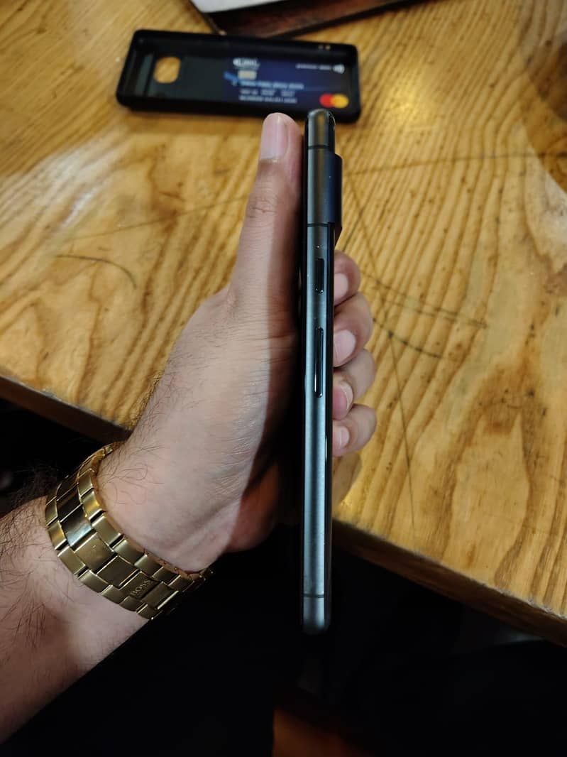 Google Pixel 7 4