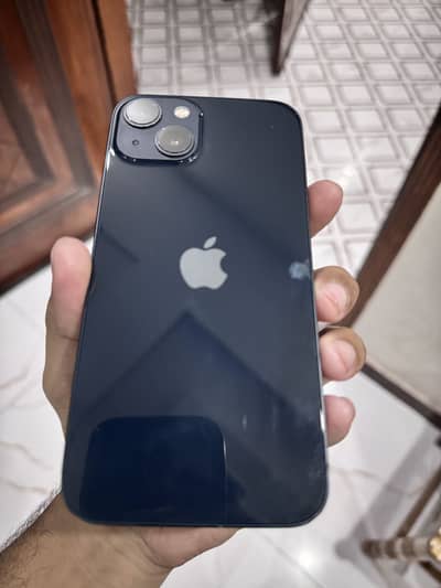 Apple iPhone 13
