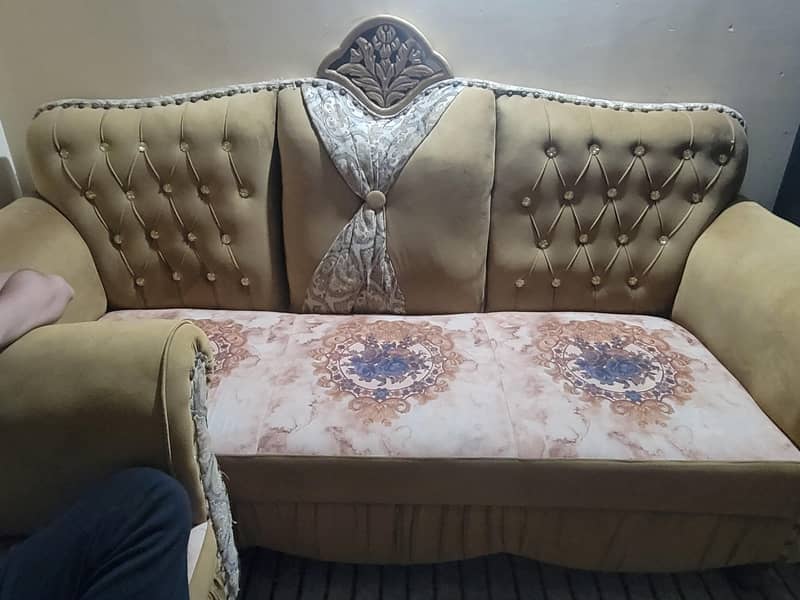 5 seter sofa 0