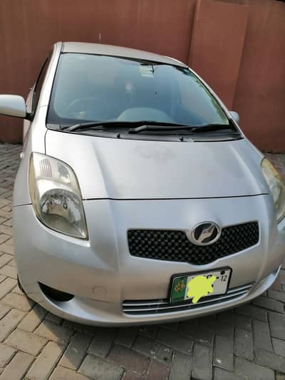 Toyota Vitz 2012