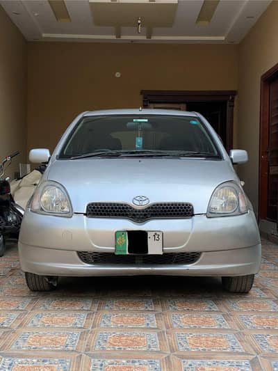 Toyota Vitz 2000