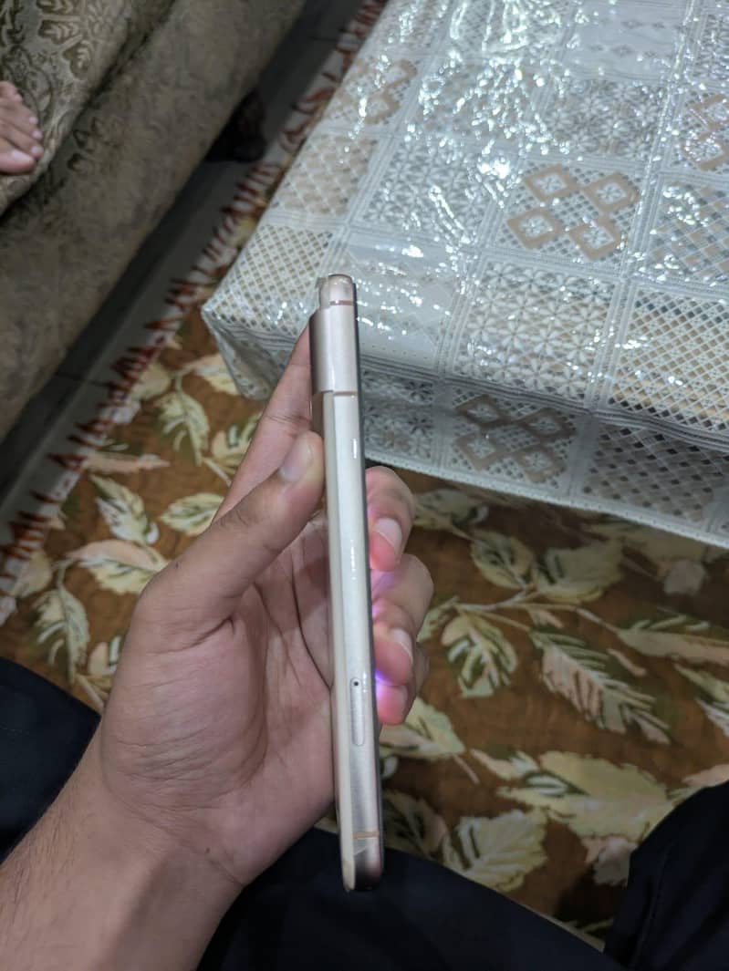 Google Pixel 8 3