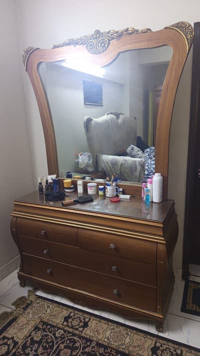 King size bed
