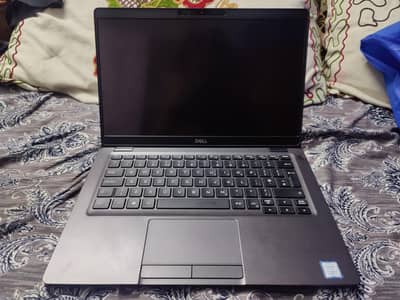 DELL LATITUDE 5300 Intel core i5 82650U 8 ge 16 GB touch display