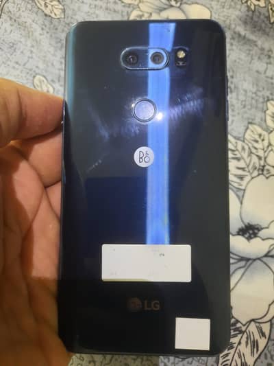 LG V30 (LGM-V300K) 03045243101