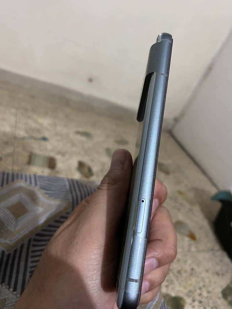 Google Pixel 8 2