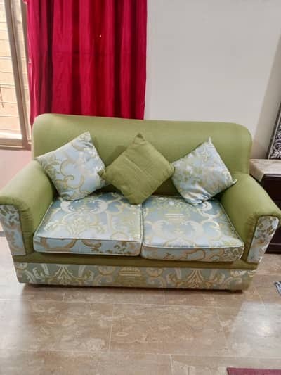 sofa with 3 cushions