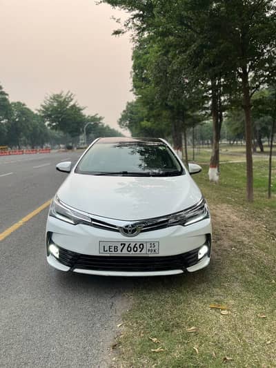 Toyota Altis Grande 2015