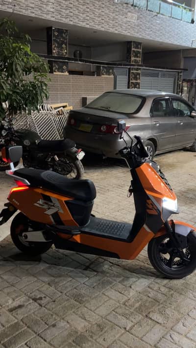 Evee s1 Air orange color just like new