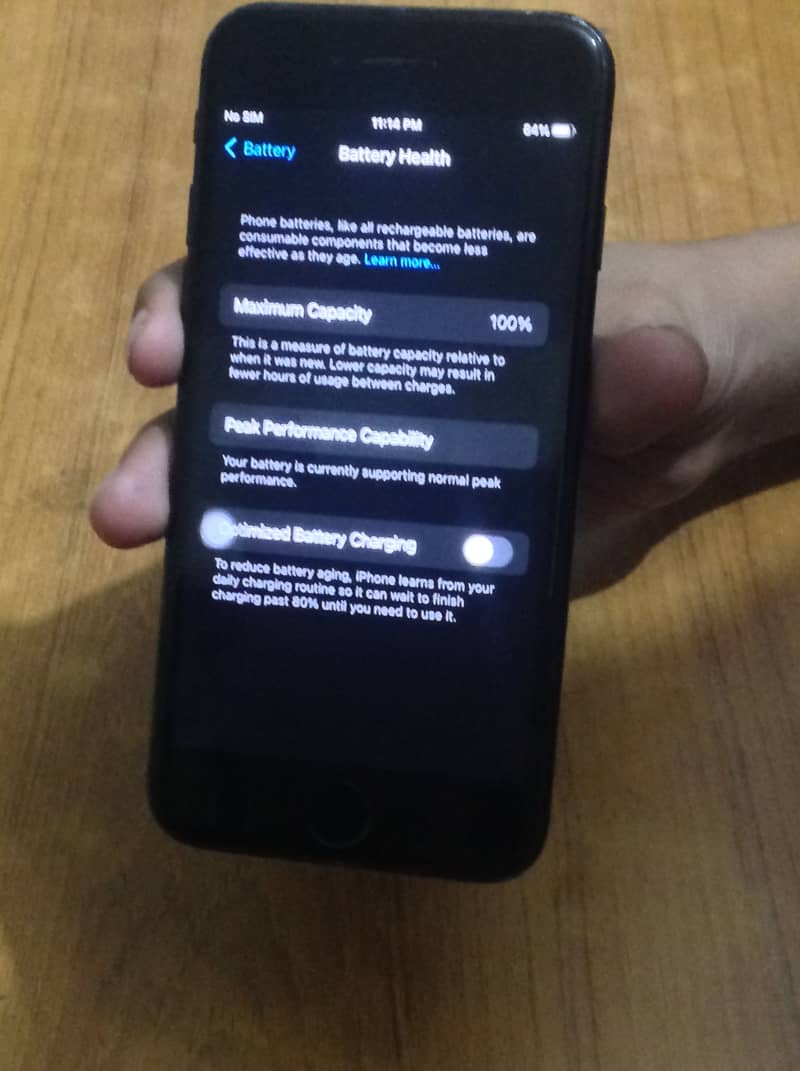 Apple iPhone 7 2