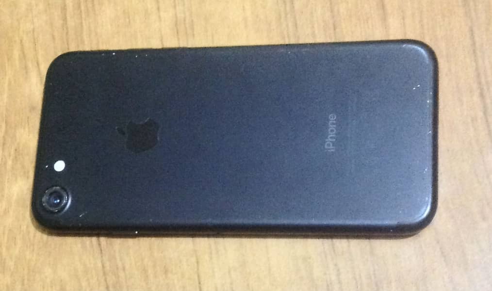 Apple iPhone 7 4