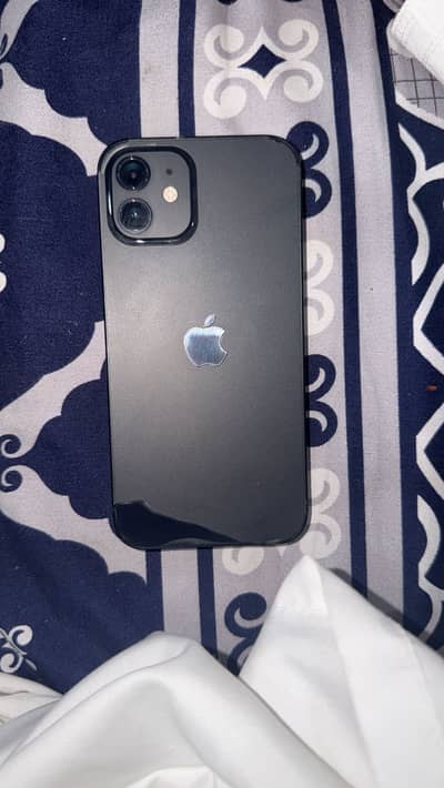 Apple iPhone 12