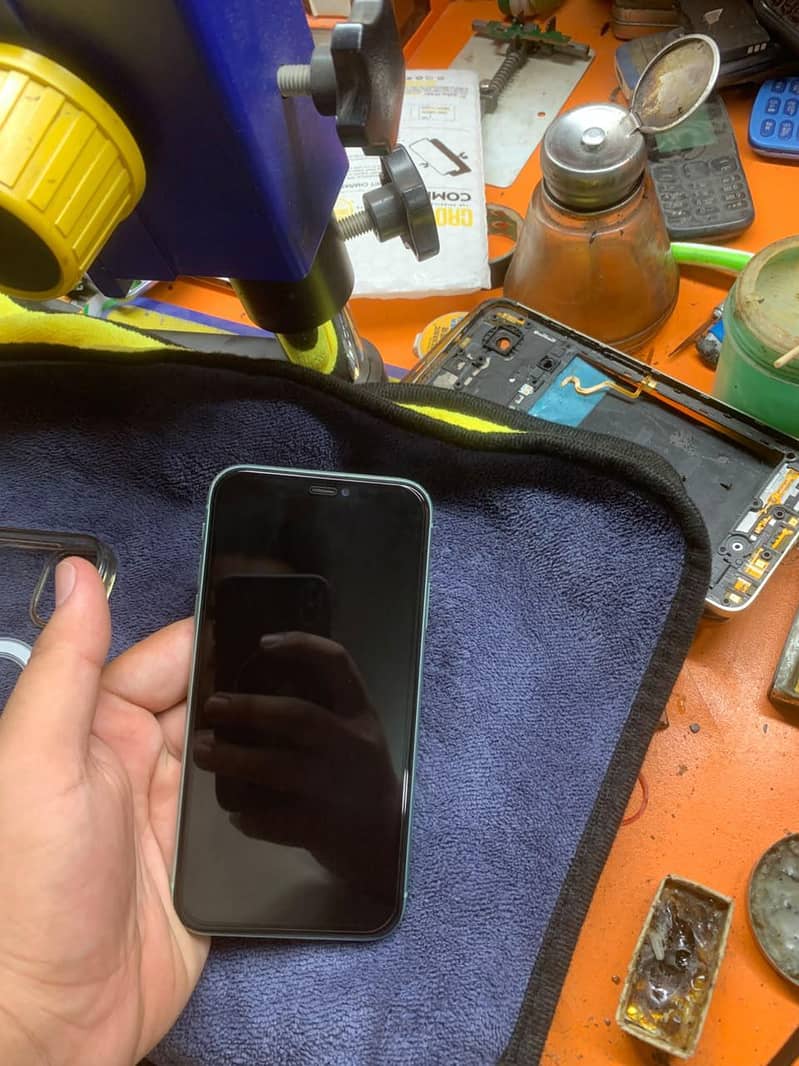 Apple iPhone 11 1
