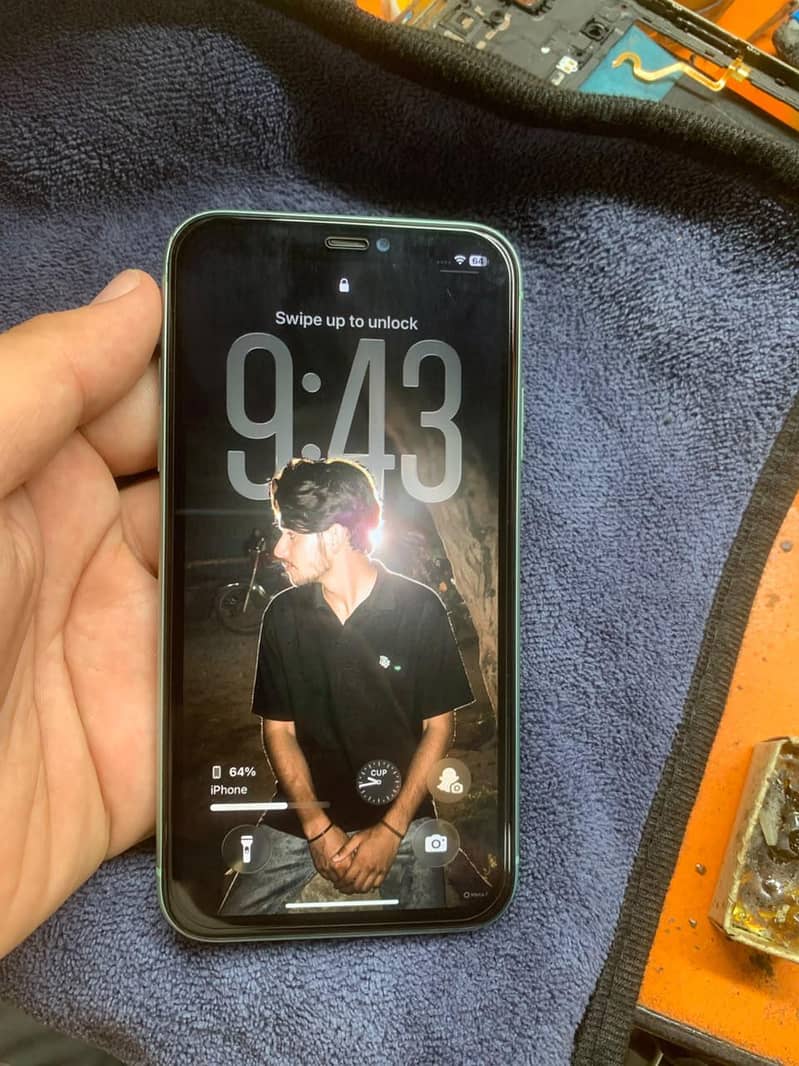 Apple iPhone 11 2