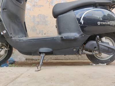 electric scooty