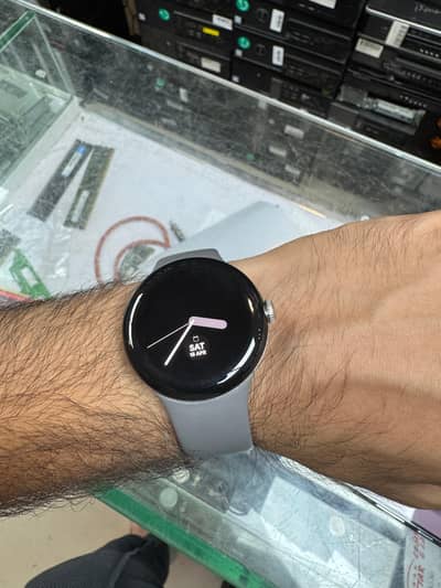 google watch 1 LTE good condition natural color with box