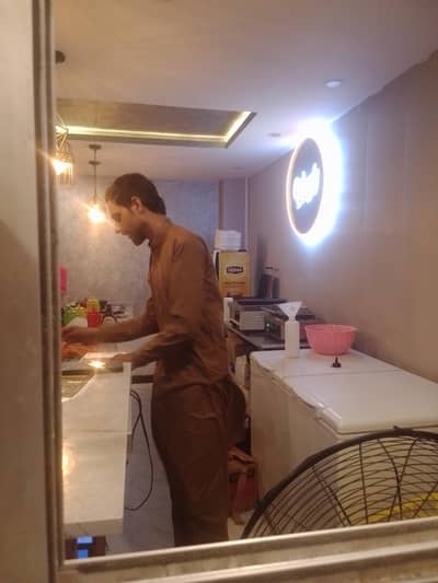 fast food helper experience wala