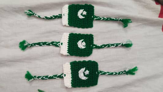 crochet gajra available in every color and design