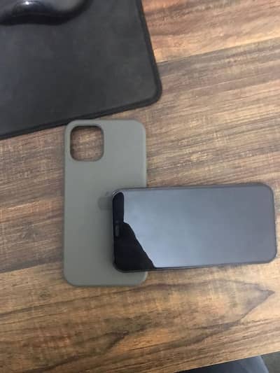 Apple iPhone 12 Pro, with 90% battery health