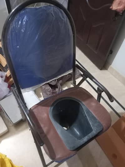 Washroom chair/Commode chair