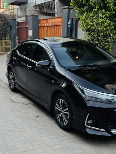 Toyota Altis Grande 2015 03223583433 contact only call