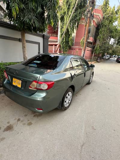 Toyota Corolla GLI 2011