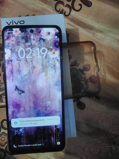 vivo Y 29 full ok storage 128 GB RAM 8+8 6500 MAH BATTERY charge  box