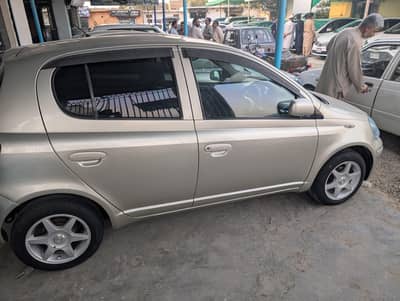 Toyota Vitz 2002