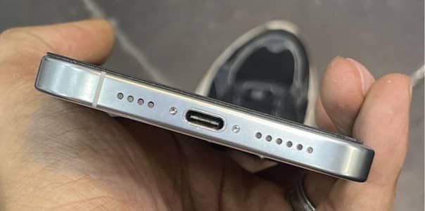 Apple iPhone 16 Pro Max