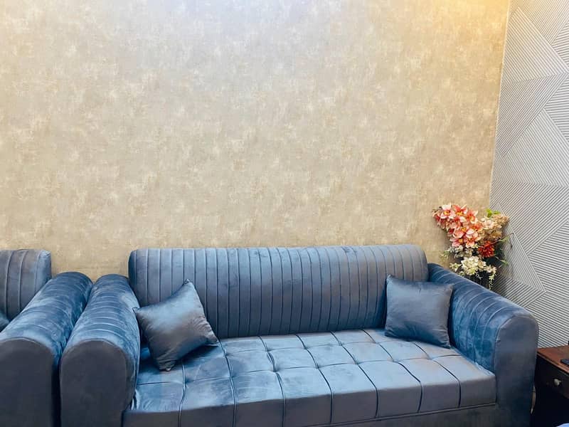 Selling sofas 1