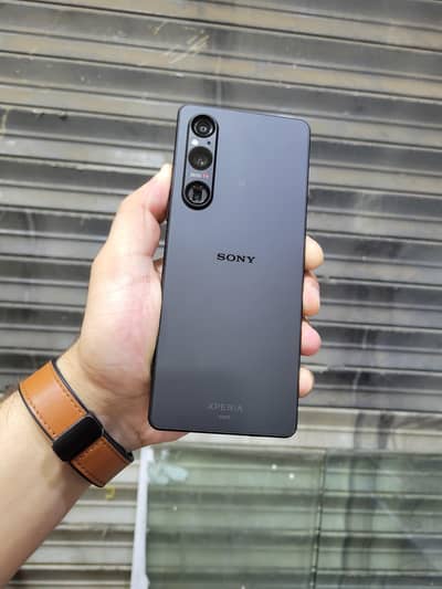 Sony 1 Mark 4 NON PTA 30k Official TAx 4 month sim time