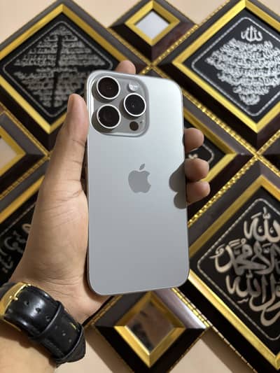 Apple iPhone 15 Pro | Factory Unlocked