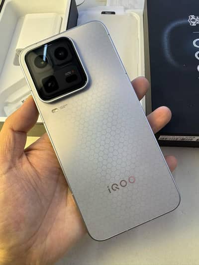 iQOO 15 ultra