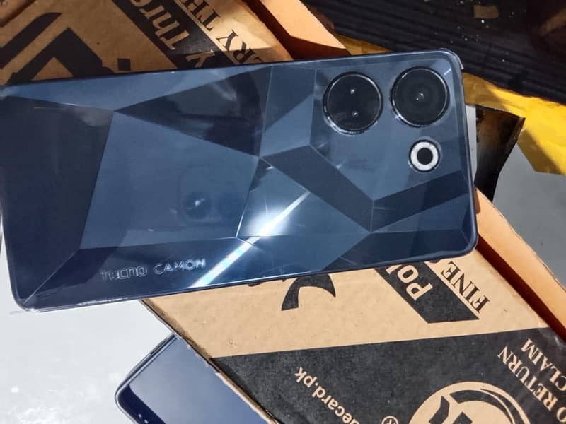 Tecno CAMON 20 4