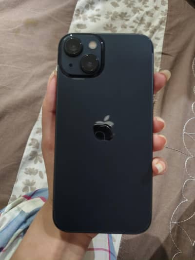 Apple iPhone 13