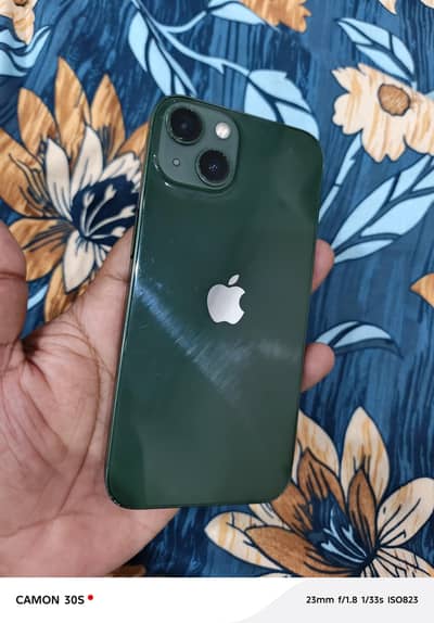 Apple iPhone 13