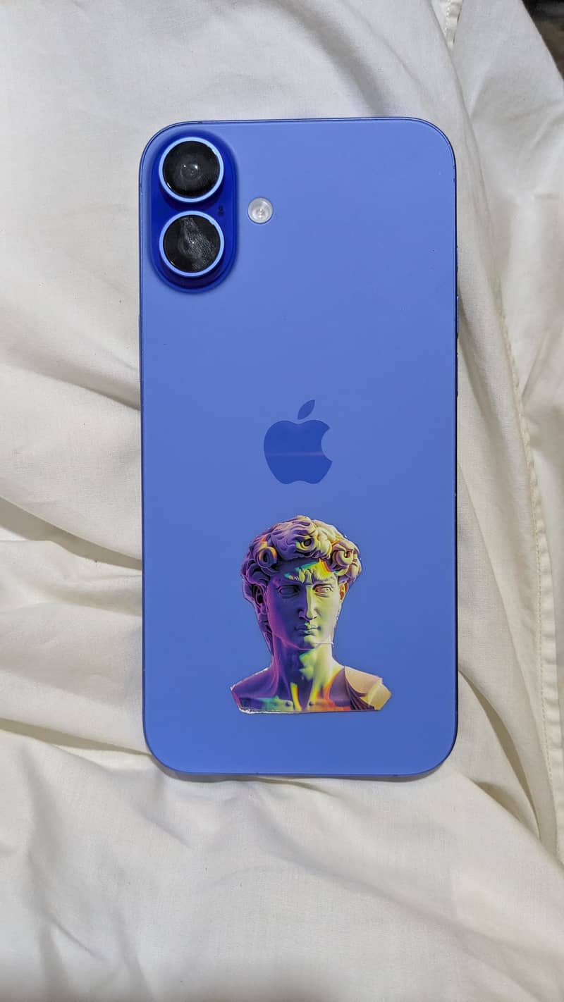 iPhone 16 Plus 0