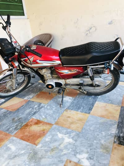 Crown 125