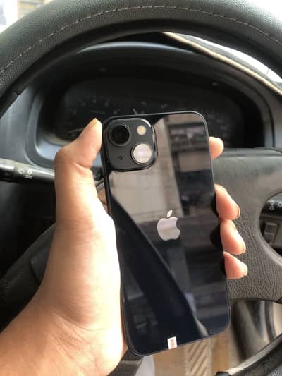 Apple iPhone 13