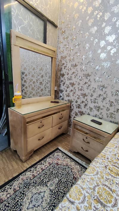 bed set with side tables and dewan