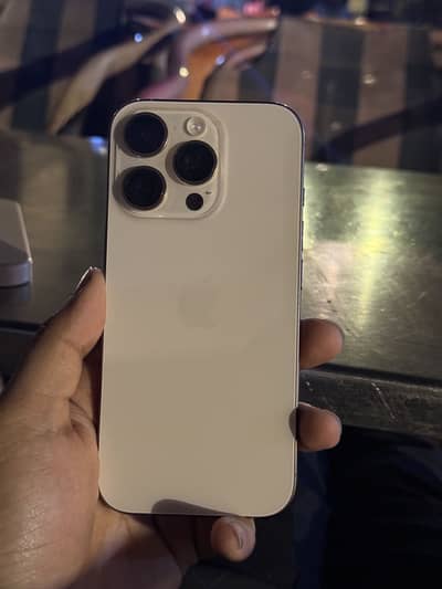Phone 16 Pro – Desert Titanium – 128GB (JV)