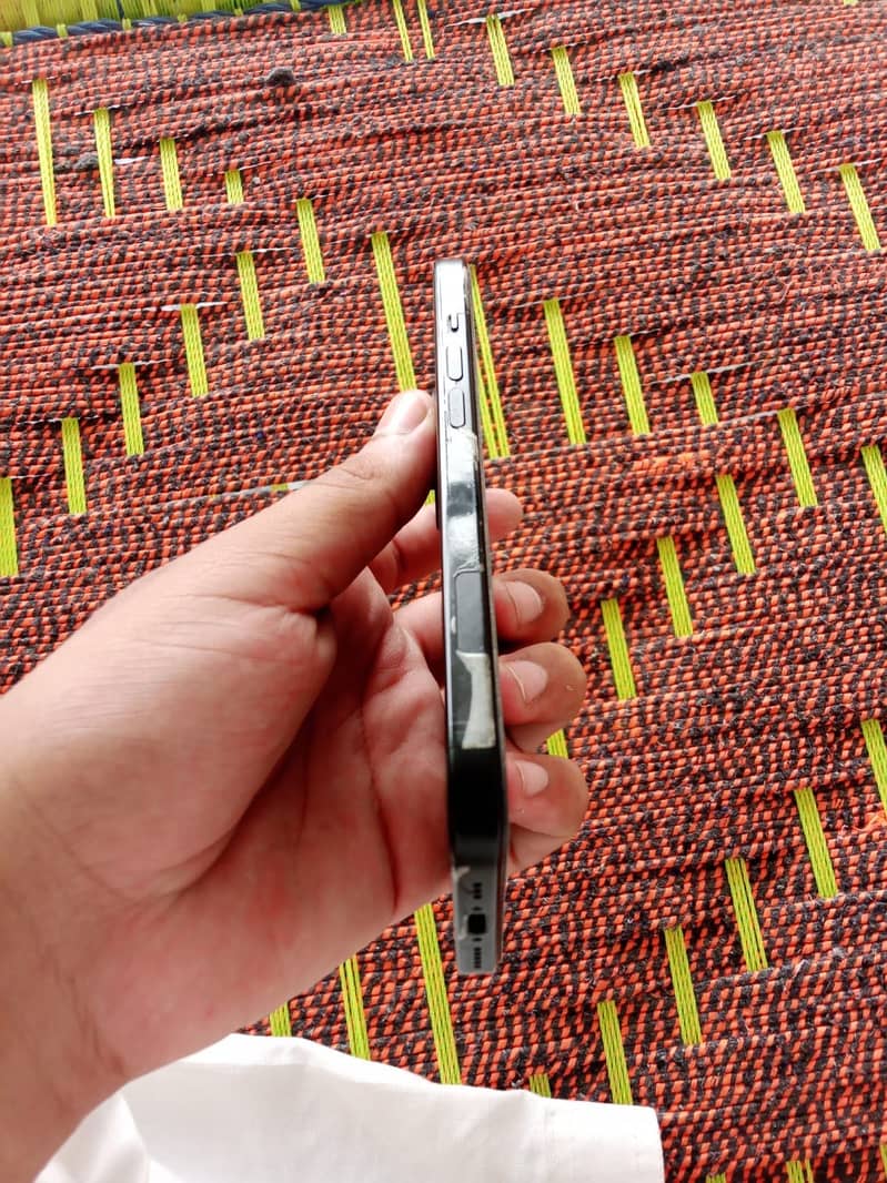 iPhone 15 jv 5