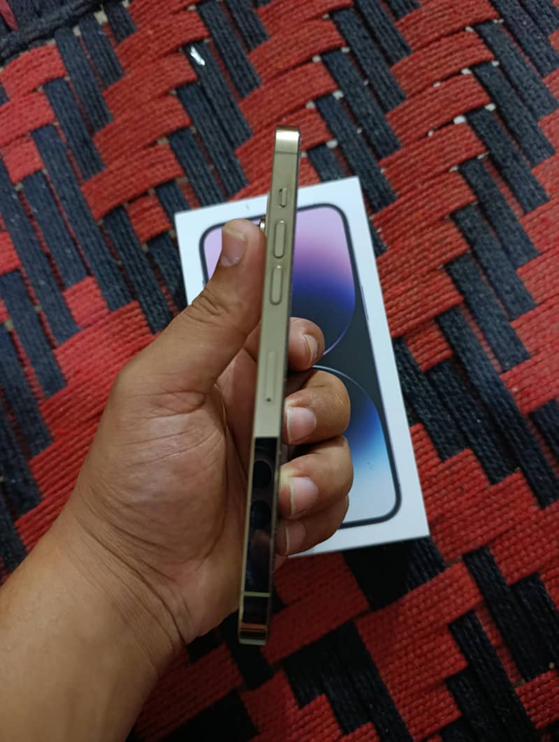 Apple iPhone 14 Pro Max 7