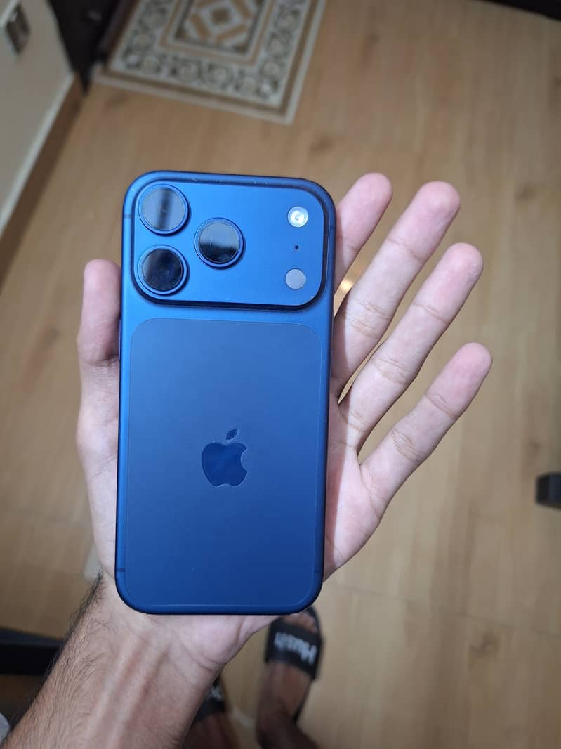 Apple iPhone 17 Pro 1