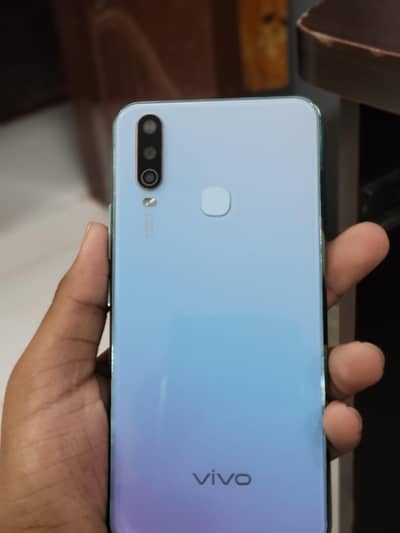 Vivo Y17