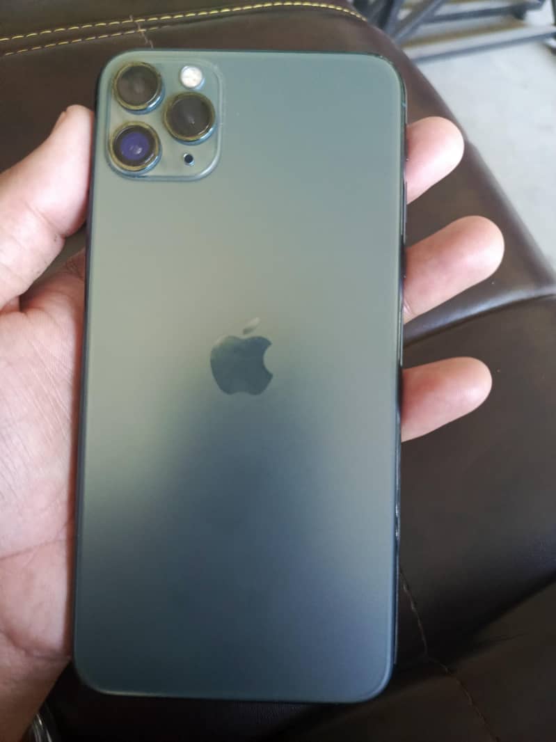 Apple iPhone 11 Pro Max 2