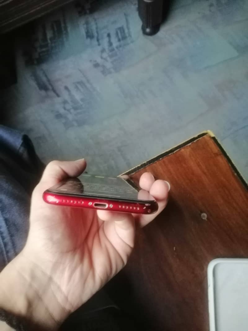 Apple iPhone XR 1
