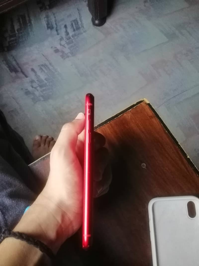 Apple iPhone XR 4