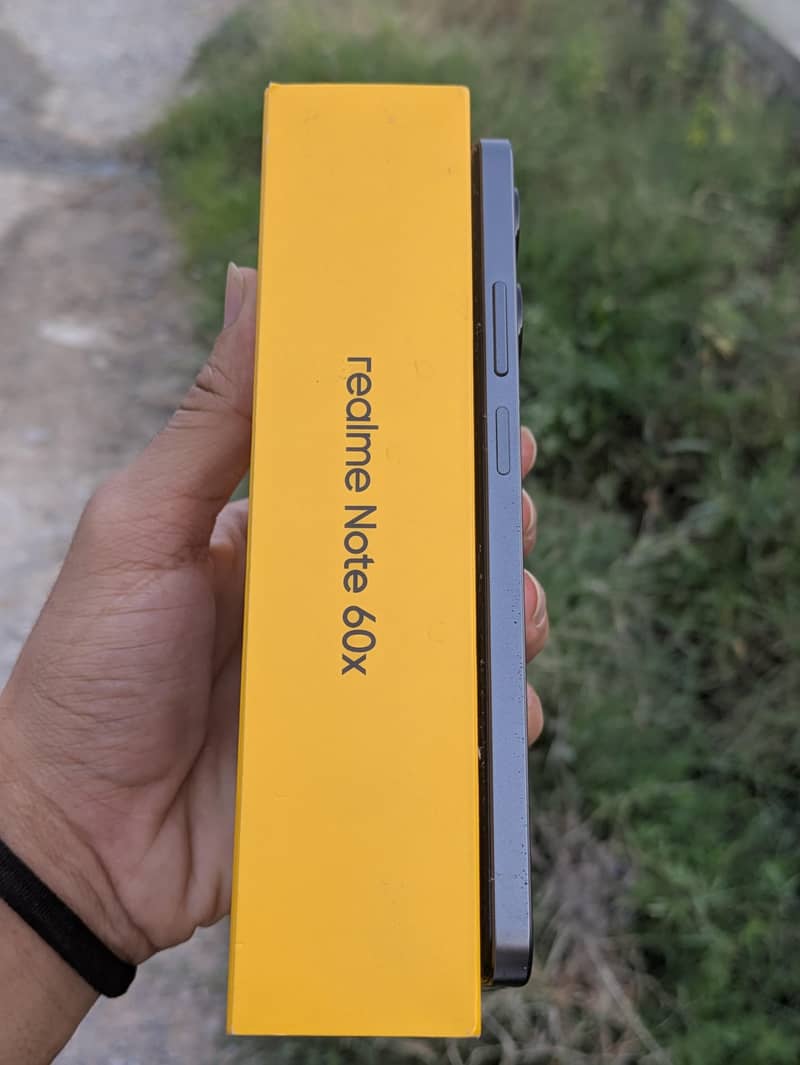 Realme Note 60x 4
